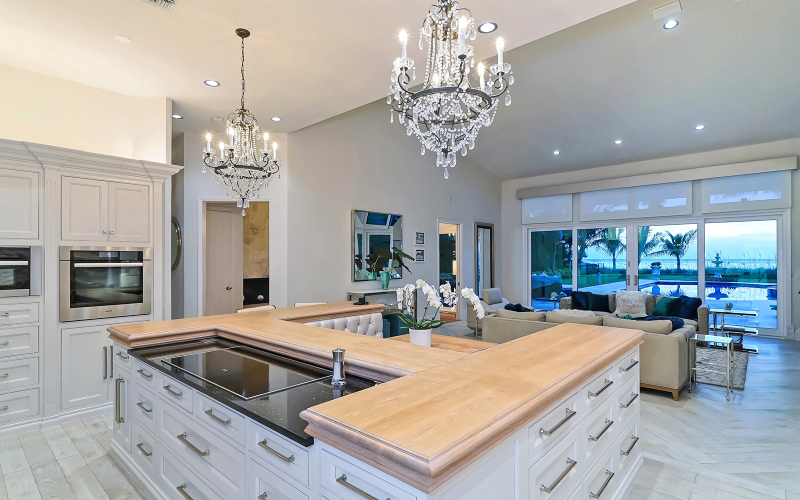 1820 Laurel Street, Sarasota, FL