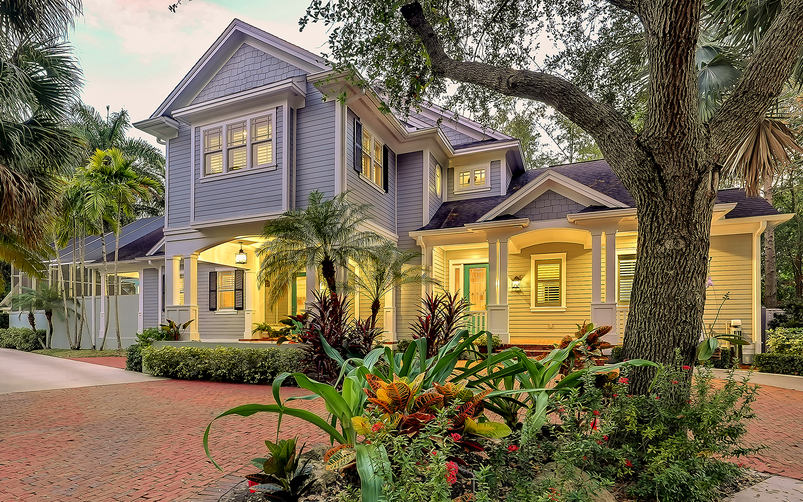 1752 Lincoln Park Circle, Sarasota, FL