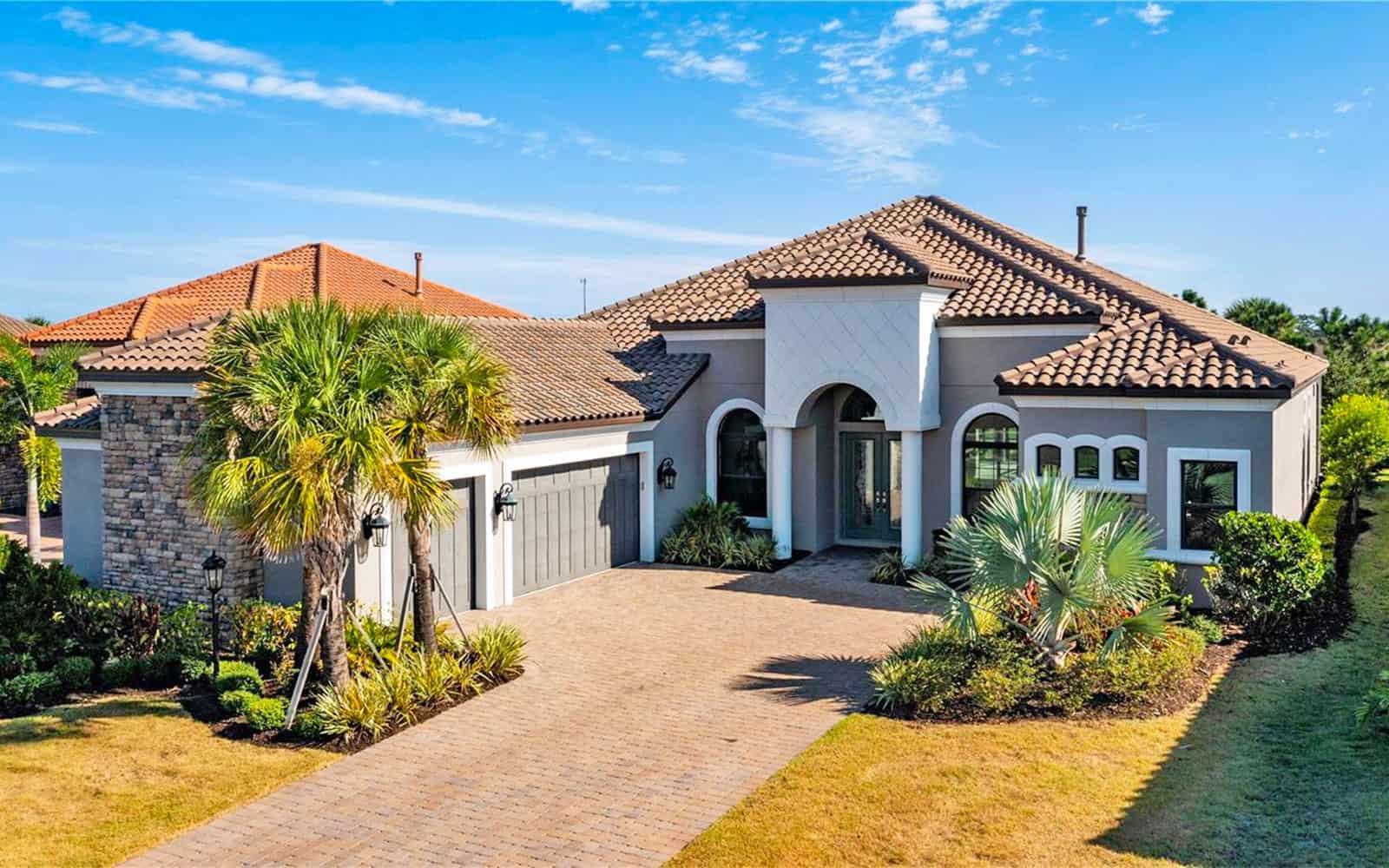 688 Key Royale Drive, Holmes Beach, FL