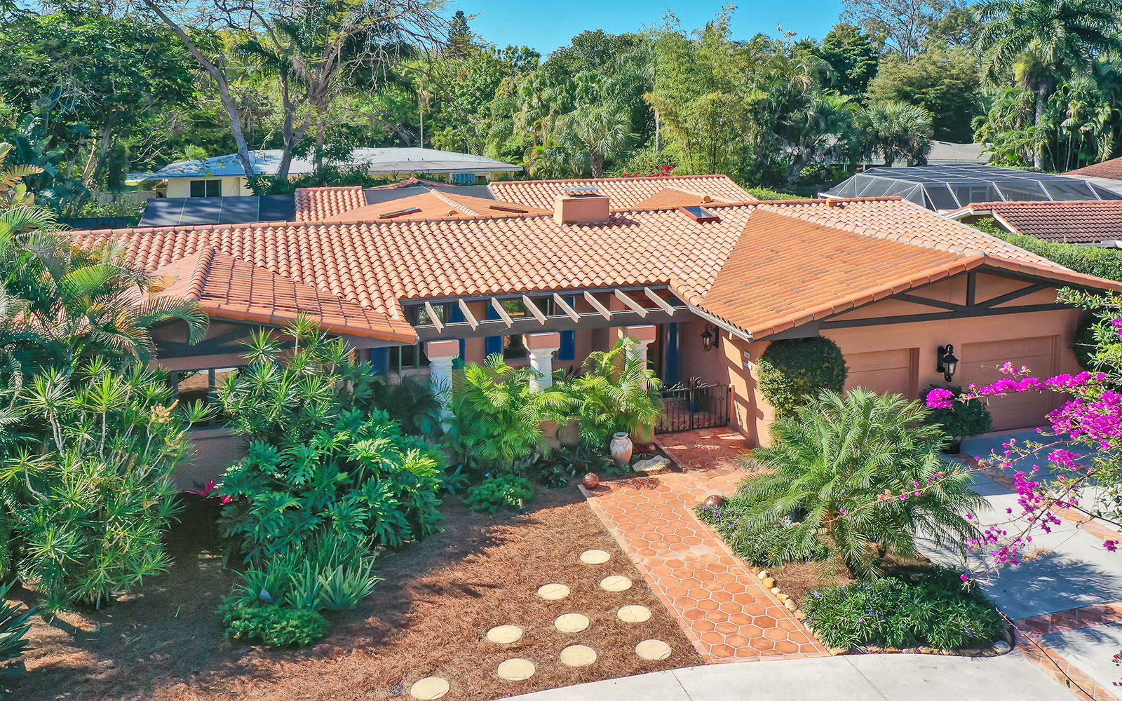 1514 S. Lake Shore Drive, Sarasota, FL 34231