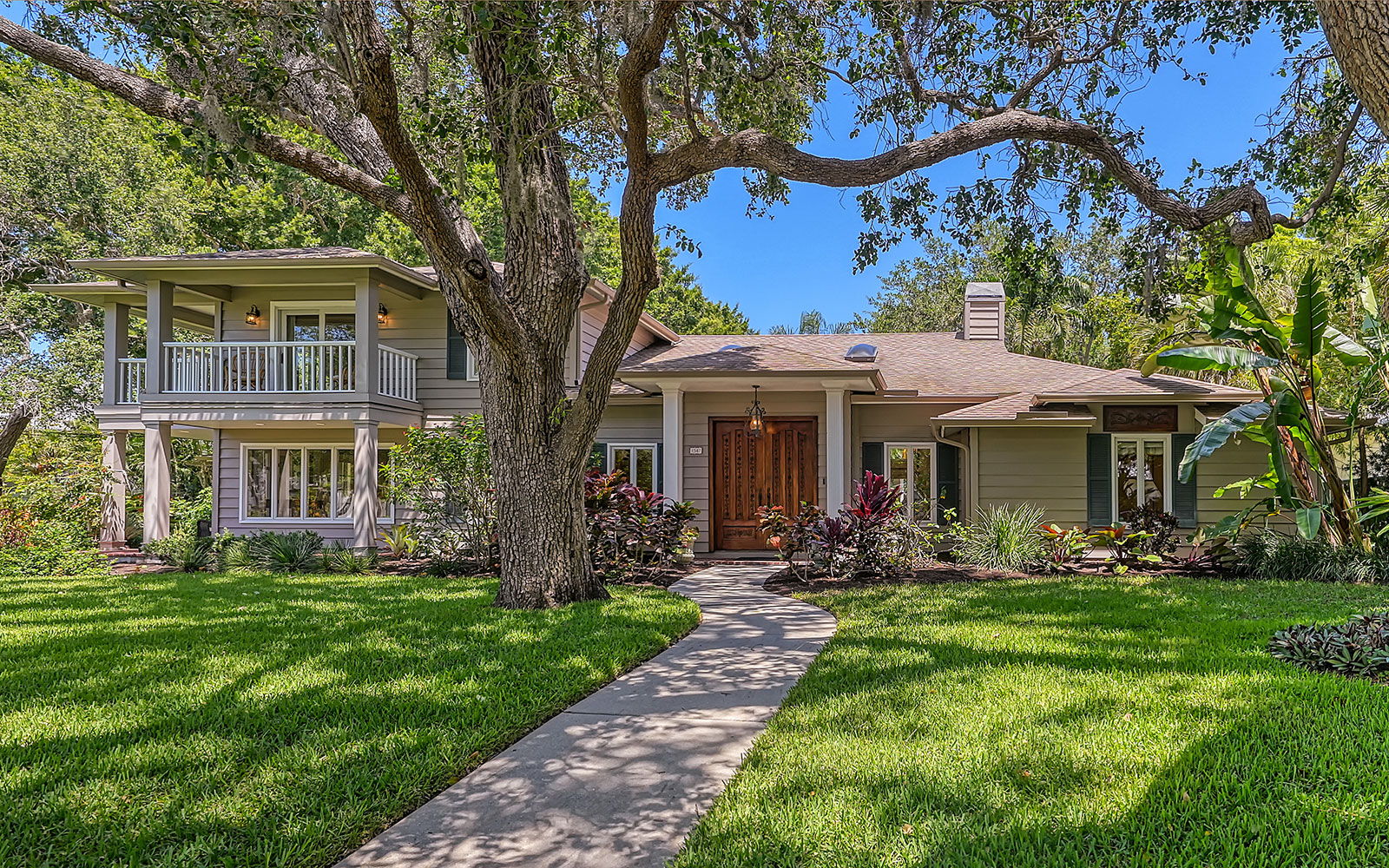 1547 Bayview Drive, Sarasota, FL 34239