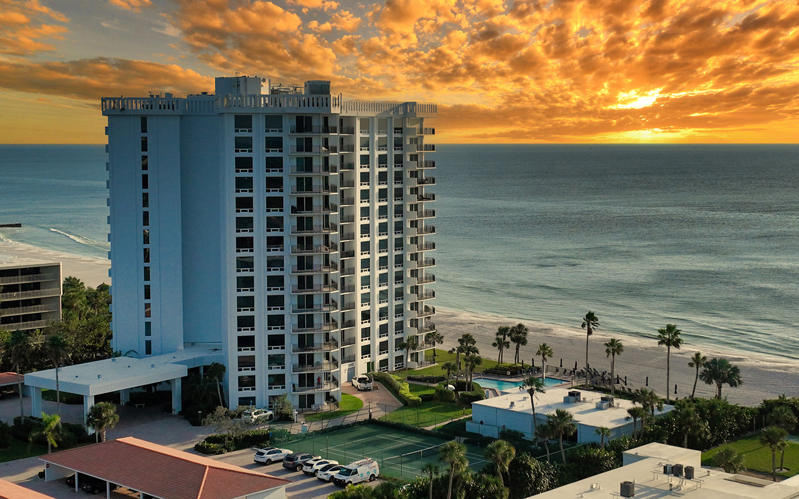 Sarasota Luxury Real Estate-2525 Gulf of Mexico Drive 4E